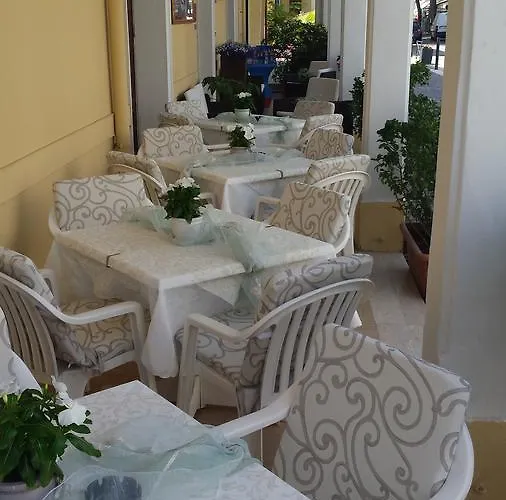 מלון Bolognese Bellevue 2*